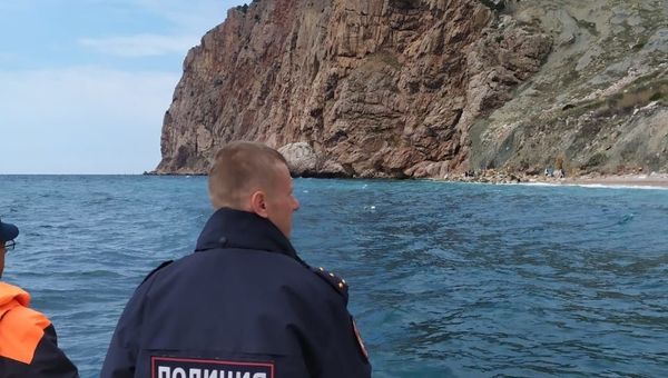 Фотофакт: севастопольцы решили массово самоизолироваться на пляжах
