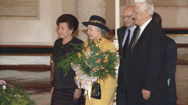 королева