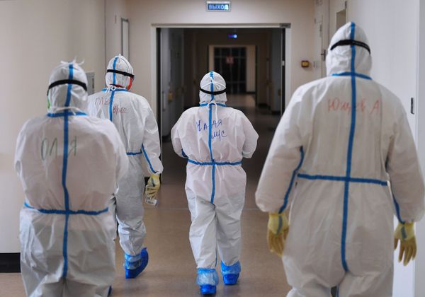 Россия сегодня запускает всенародную акцию в поддержку врачей