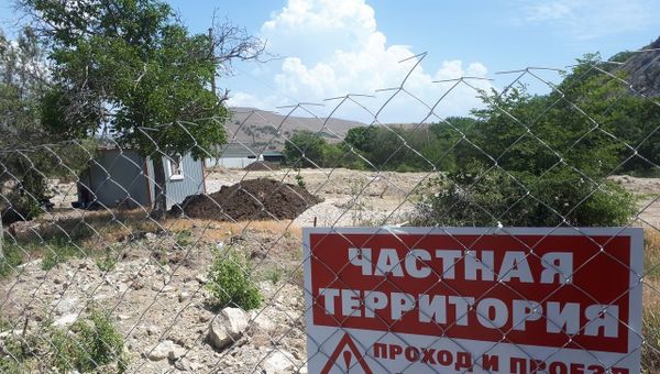 Незаконная стройка снова началась возле Кара-Дага