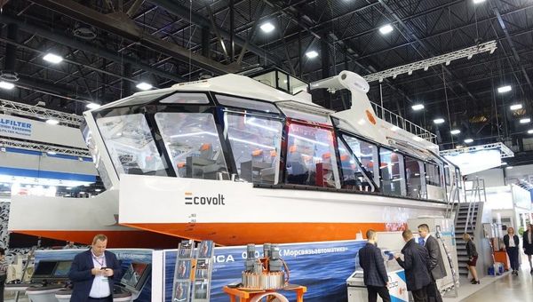 Электрический катамаран Ecovolt Электрический катамаран Ecovolt