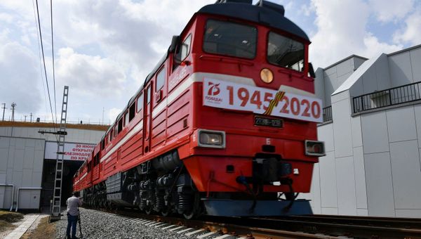 Запуск грузового сообщения через Крымский мост