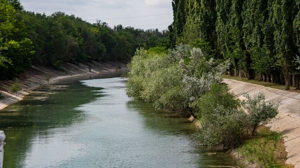 Северо-крымский канал с водой