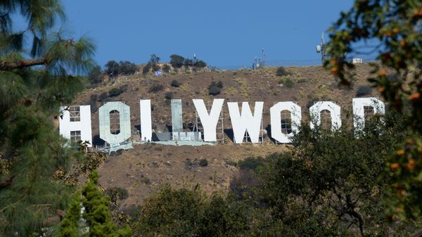 Гигантские буквы HOLLYWOOD на Голливудских холмах