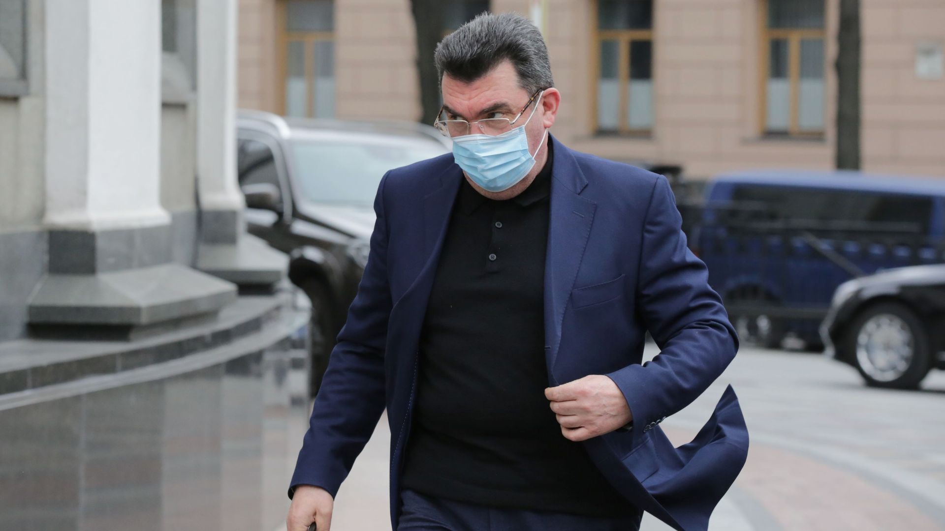 Секретарь совета национальной безопасности и обороны Украины Алексей Данилов перед началом внеочередного заседания Верховной рады Украины в Киеве Секретарь совета национальной безопасности и обороны Украины Алексей Данилов перед началом внеочередного заседания Верховной рады Украины в Киеве - РИА Новости, 1920, 07.04.2021