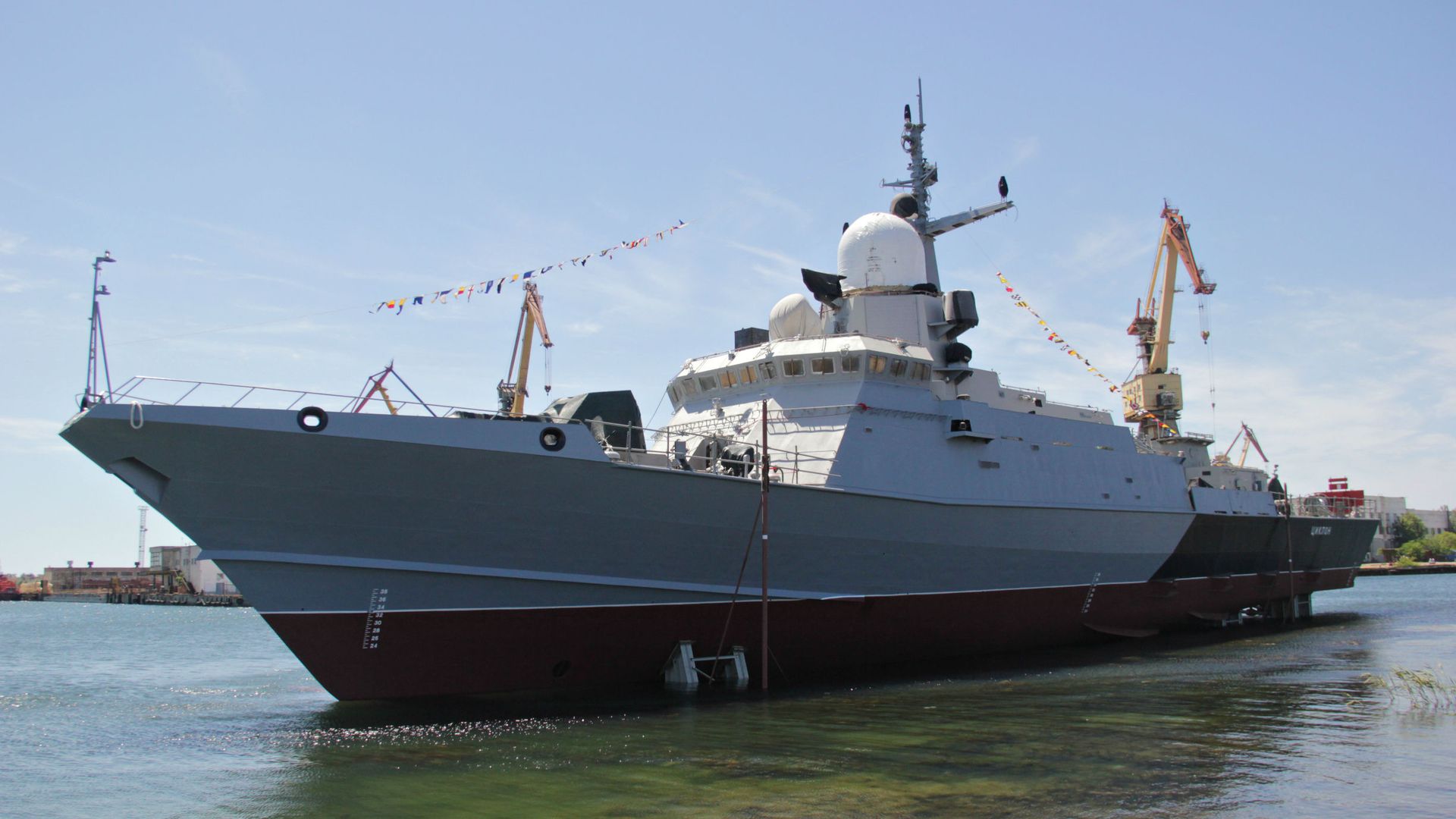 Малый ракетный корабль проекта 22800 Каракурт на заводе Залив в Керчи - РИА Новости, 1920, 27.01.2022