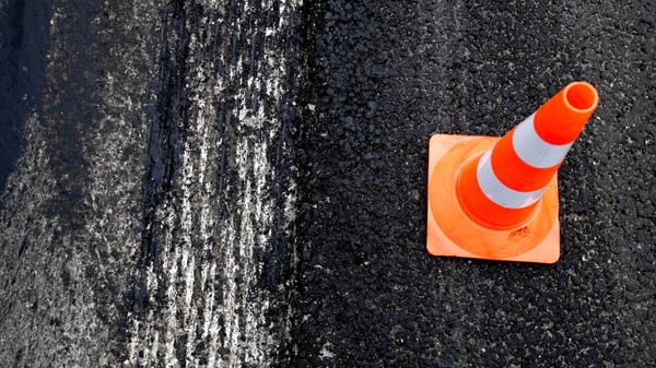 Работы по укладке асфальта на дорогах в Новосибирской области