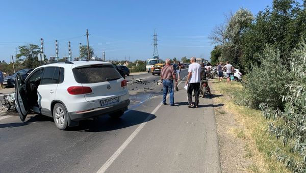 Под Евпаторией 72-летний водитель иномарки устроил тройную аварию Под Евпаторией 72-летний водитель иномарки устроил тройную аварию
