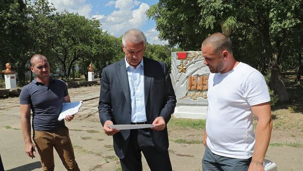 Аксенов пригрозил застройщикам регулярными проверками
