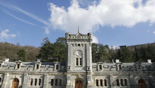 Винодельческий завод Массандра в Крыму