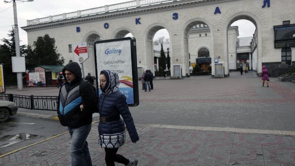 Украина прекратила движение пассажирских поездов через границу с Крымом