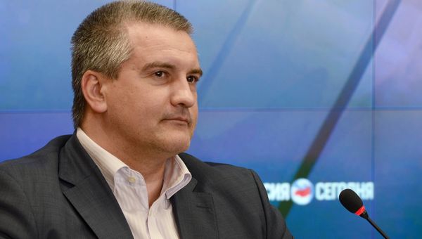 Сергей Аксенов на огткрытии пресс-центра МИА Россия сегодня в Симферополе