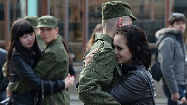 Отправка призывников из Новосибирска в Президентский полк