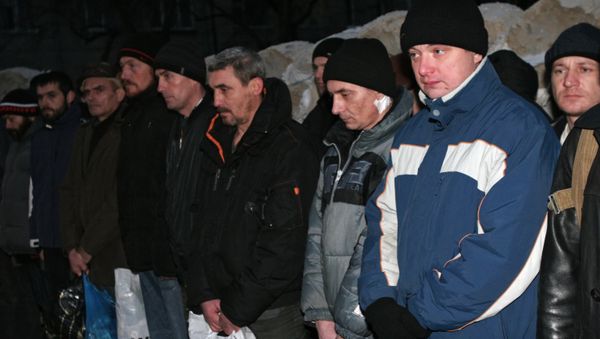 Обмен пленными между ополченцами и силовиками состоялся в пригороде Донецка Обмен пленными между ополченцами и силовиками состоялся в пригороде Донецка