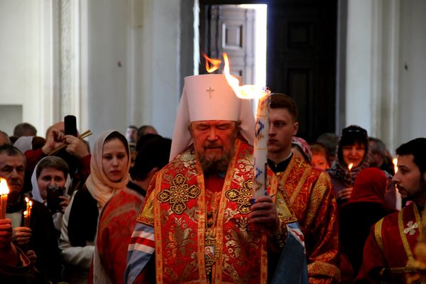 Встреча Благодатного огня в Симферополе Встреча Благодатного огня в Симферополе