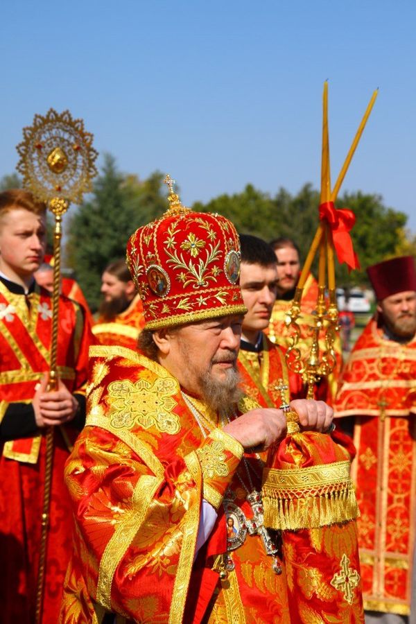 Благодатный огонь прибыл в Севастополь Благодатный огонь прибыл в Севастополь