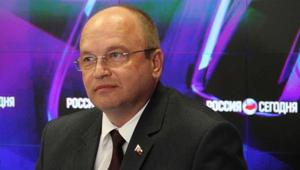 глава администрации города Симферополя Геннадий БАХАРЕВ