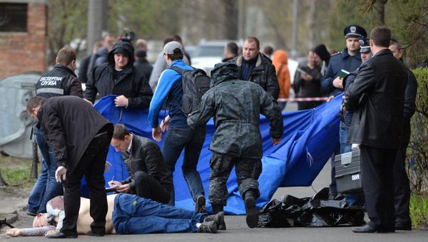 В Киеве застрелили журналиста-оппозиционера Олеся Бузину В Киеве застрелили журналиста-оппозиционера Олеся Бузину