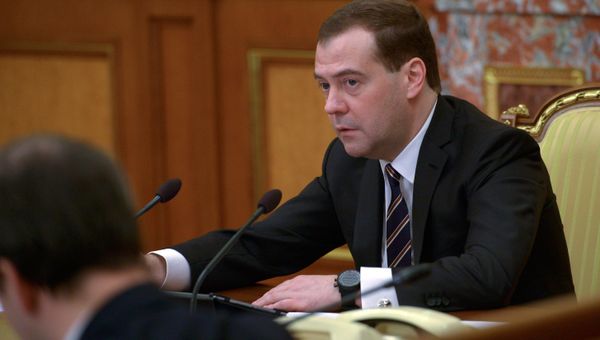 Д.Медведев провел совещание по поддержке Республики Крым и Севастополя