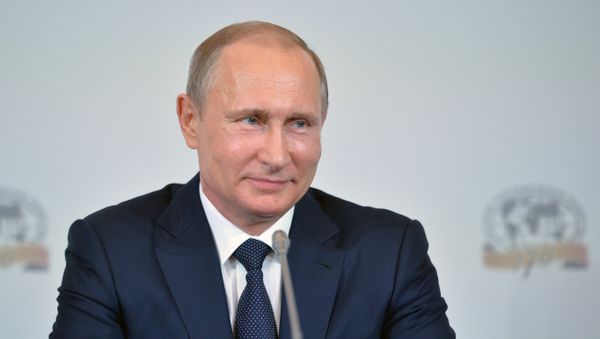 Рабочая поездка президента России В.Путина в Северо-Западный федеральный округ