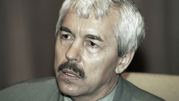 Юрий Мешков